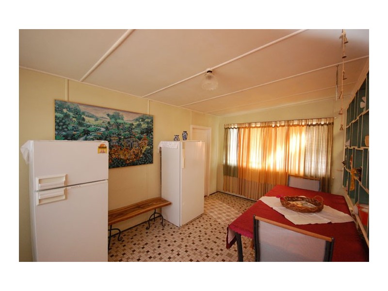 36 Blamey St, Turvey Park NSW 2650