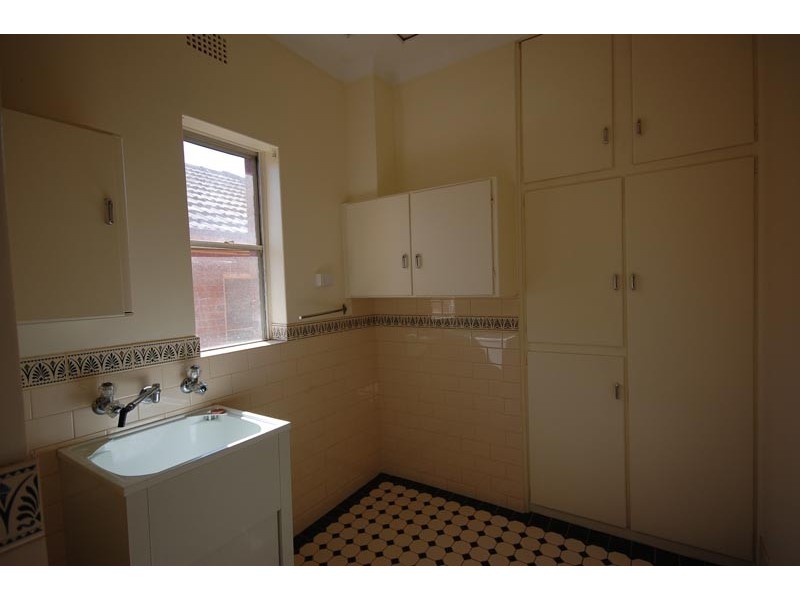 80 Bourke St, Mount Austin NSW 2650