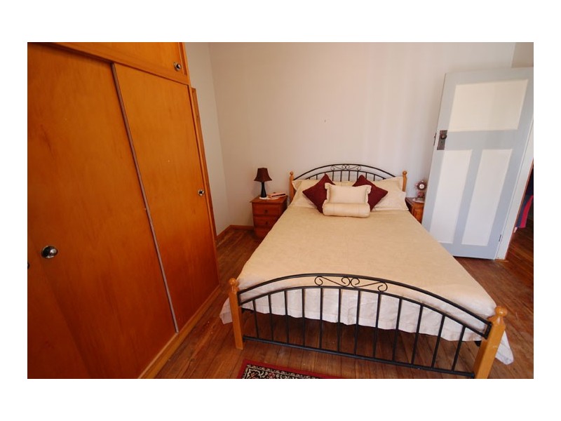 162 Green St, Lockhart NSW 2656