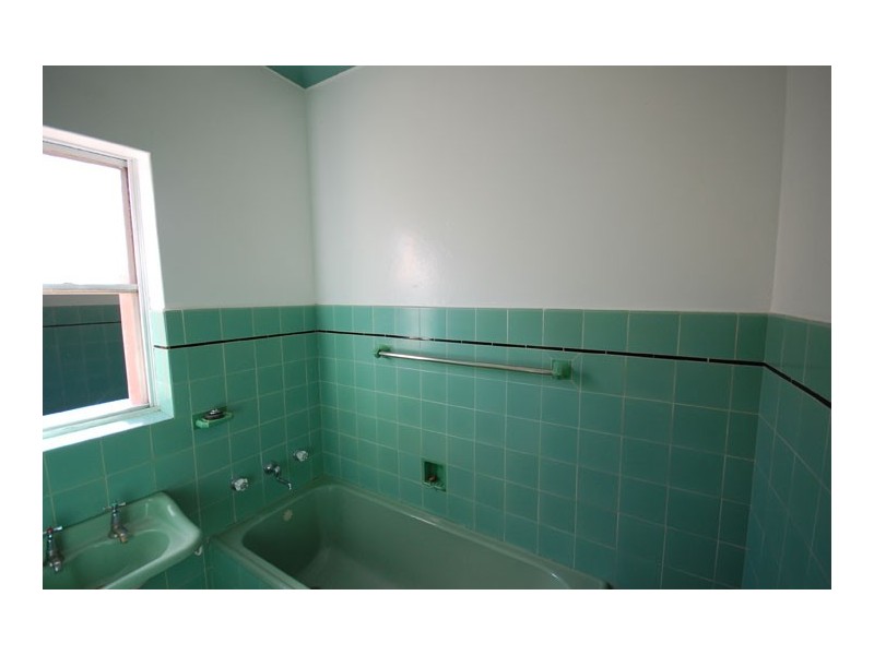 80 Bourke St, Wagga Wagga NSW 2650