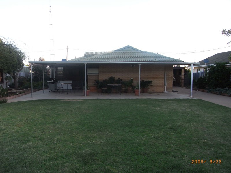 13 Ferrier St, Lockhart NSW 2656