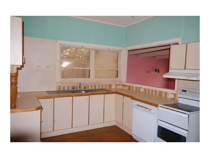 22 Orme St, Boree Creek NSW 2652