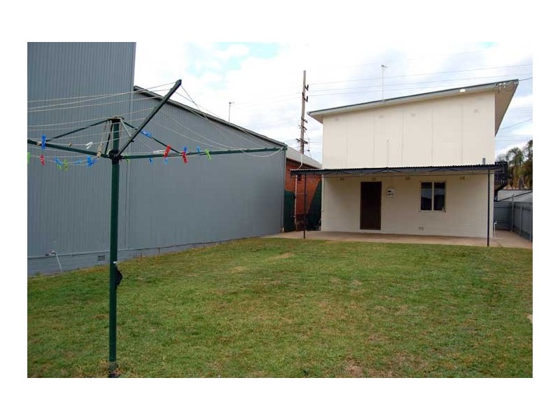 27 Copland St, Wagga Wagga NSW 2650