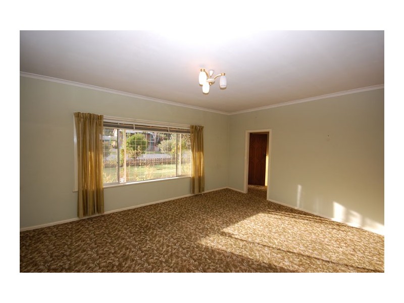 25 Day St, Wagga Wagga NSW 2650