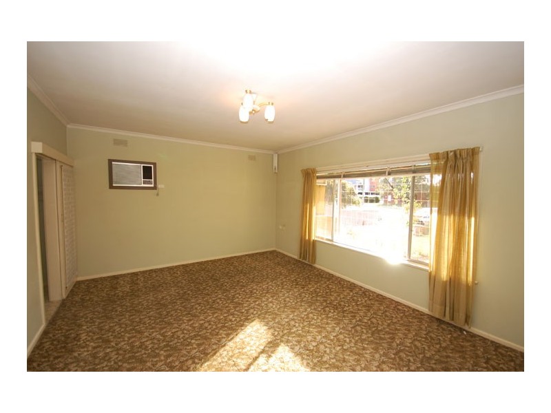 25 Day St, Wagga Wagga NSW 2650