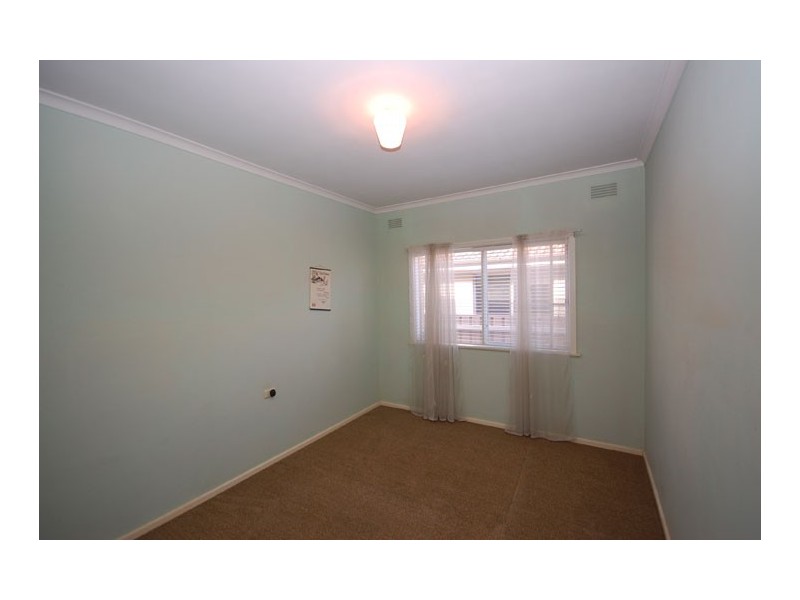 25 Day St, Wagga Wagga NSW 2650