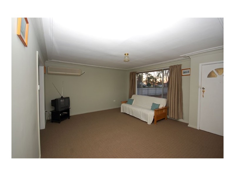 9-11 Hill St, Ganmain NSW 2702