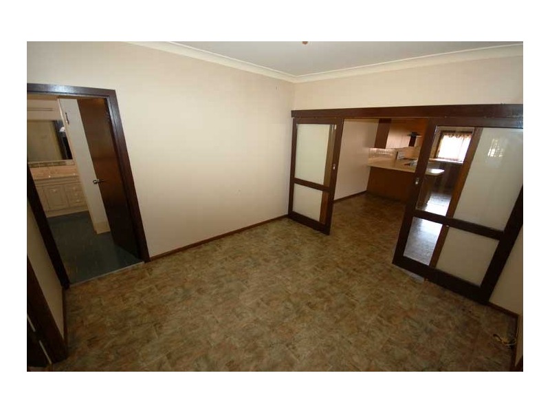 6 Orme St, Boree Creek NSW 2652