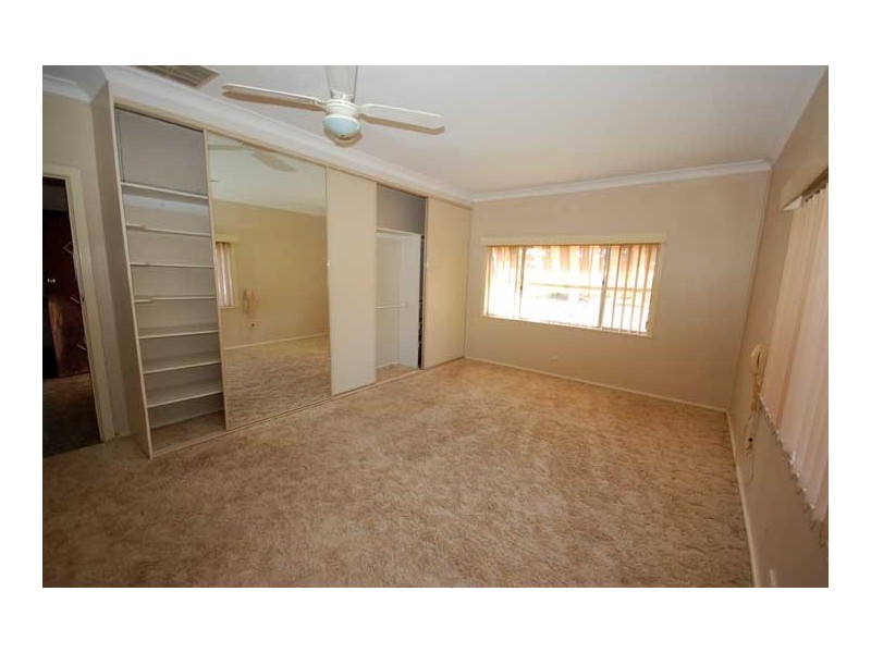 6 Orme St, Boree Creek NSW 2652