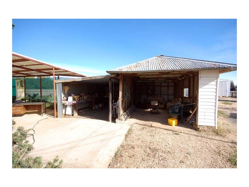 6 Orme St, Boree Creek NSW 2652