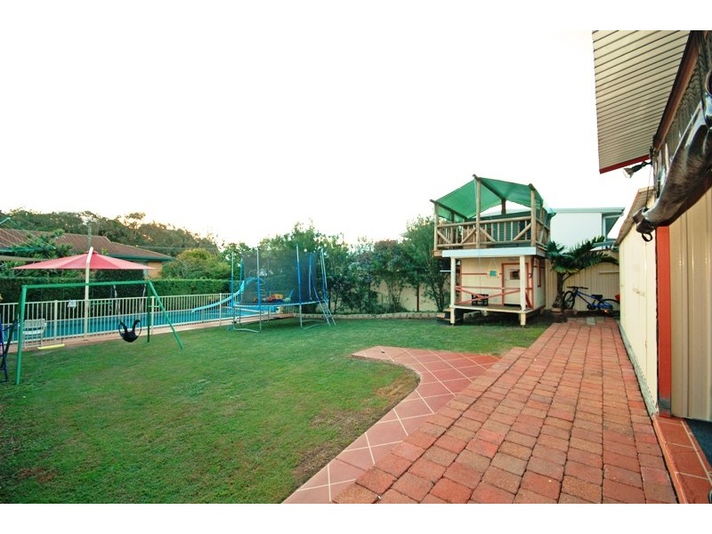 8 Algona Street, Labrador QLD 4215