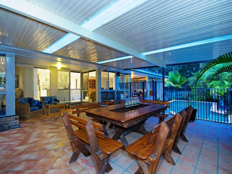 21 Clubhouse Drive, Arundel QLD 4214