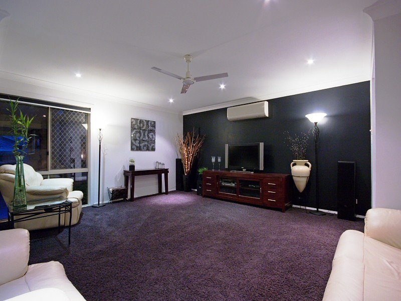 21 Clubhouse Drive, Arundel QLD 4214