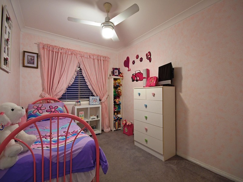 21 Clubhouse Drive, Arundel QLD 4214