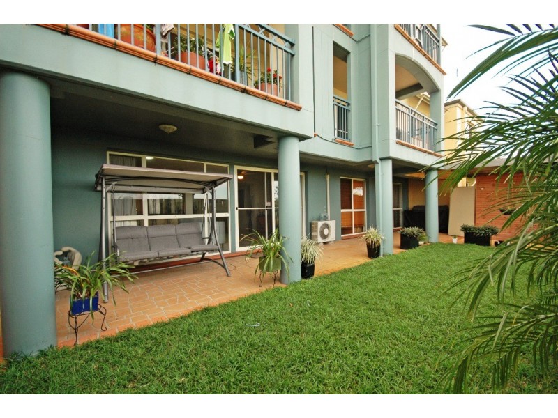 37/82-86 Limetree Parade, Runaway Bay QLD 4216