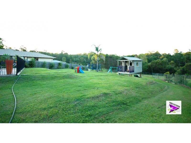 2/106 Glade Drive, Gaven QLD 4211