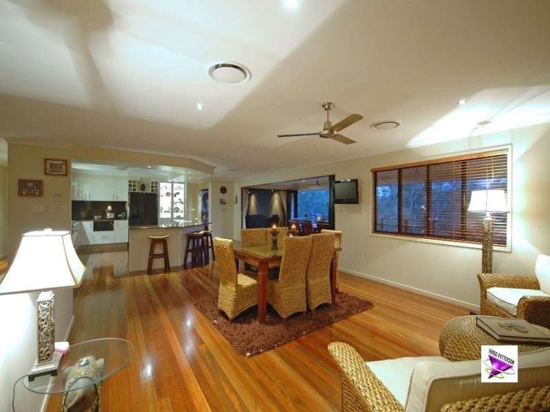 59 Crystal Creek Rd, Willow Vale QLD 4209