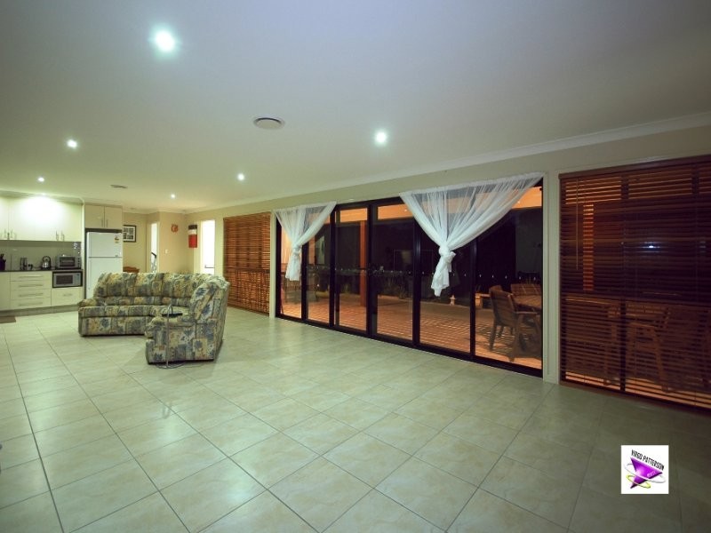 59 Crystal Creek Rd, Willow Vale QLD 4209