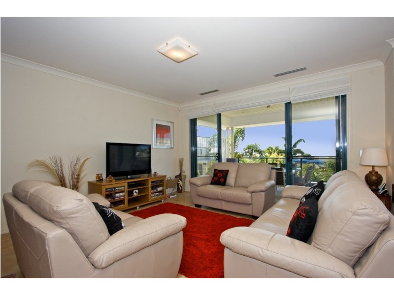 2056/1 The Vistas Drive, Carrara QLD 4211