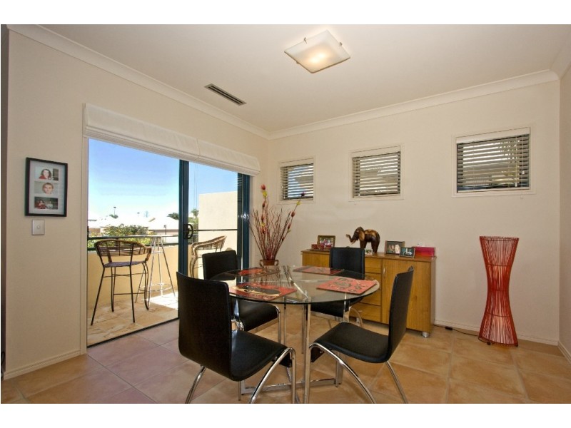 2056/1 The Vistas Drive, Carrara QLD 4211