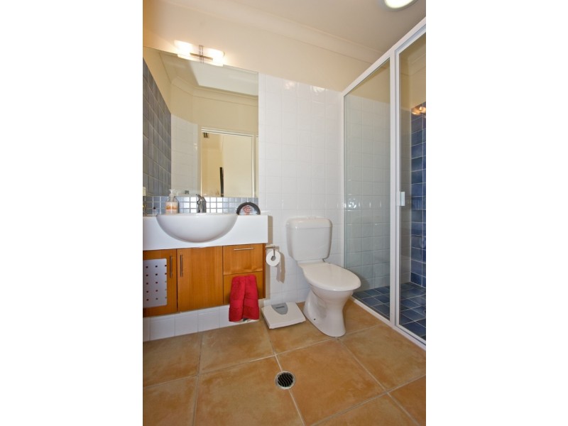 2056/1 The Vistas Drive, Carrara QLD 4211