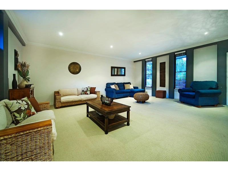 94 Columbus Drive, Hollywell QLD 4216