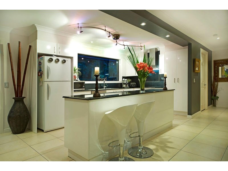 94 Columbus Drive, Hollywell QLD 4216