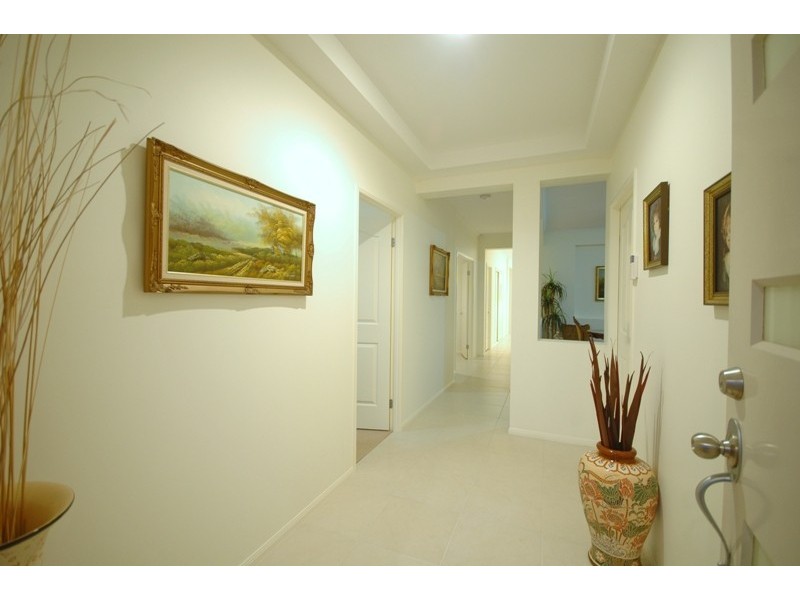 16 Greendragon Crescent, Upper Coomera QLD 4209