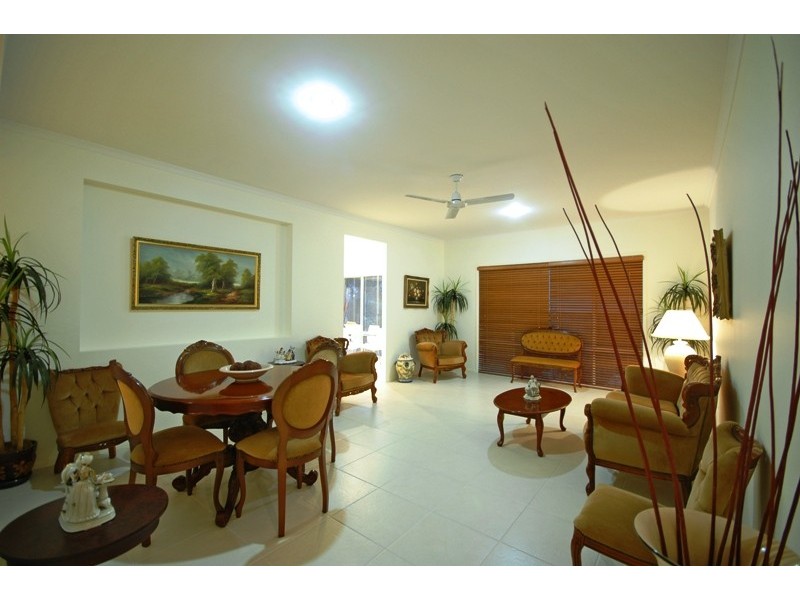 16 Greendragon Crescent, Upper Coomera QLD 4209