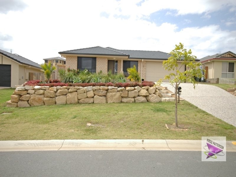 24 Wellers Street, Pacific Pines QLD 4211