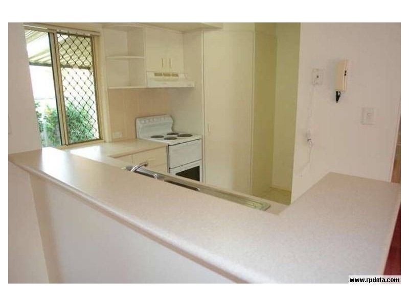 26/8 Doyalson, Helensvale QLD 4212