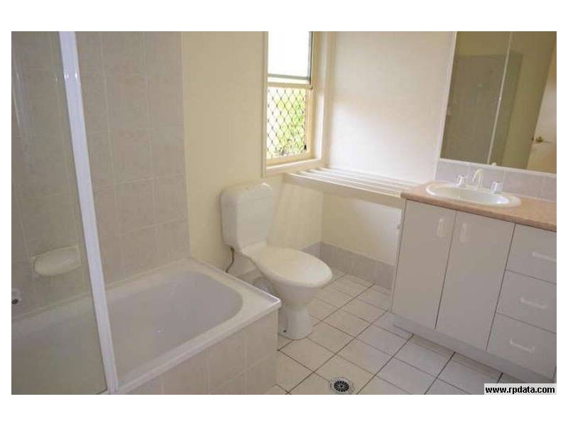 26/8 Doyalson, Helensvale QLD 4212