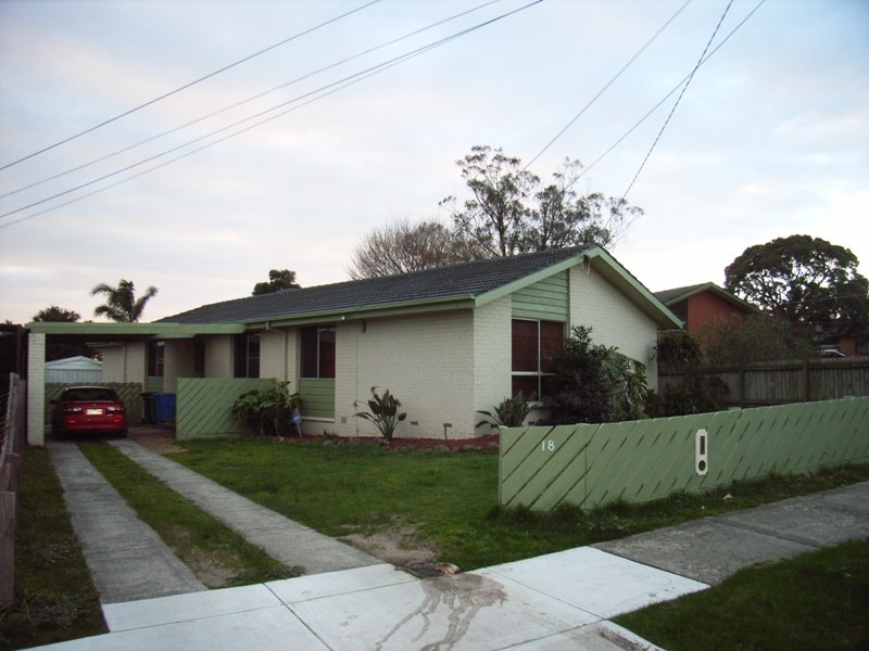 18 Hanley Street, Narre Warren VIC 3805