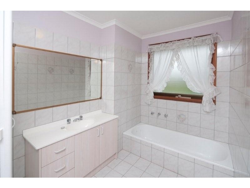 36 Blackwood Drive, Hampton Park VIC 3976