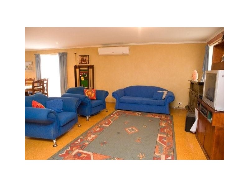 15 Wallowa Crescent, Narre Warren VIC 3805