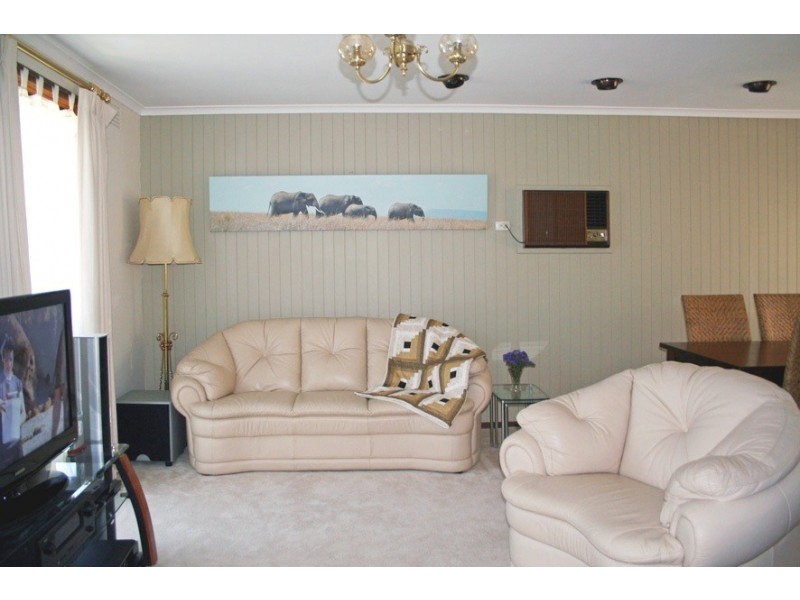 12 Strawbent Rise, Narre Warren VIC 3805