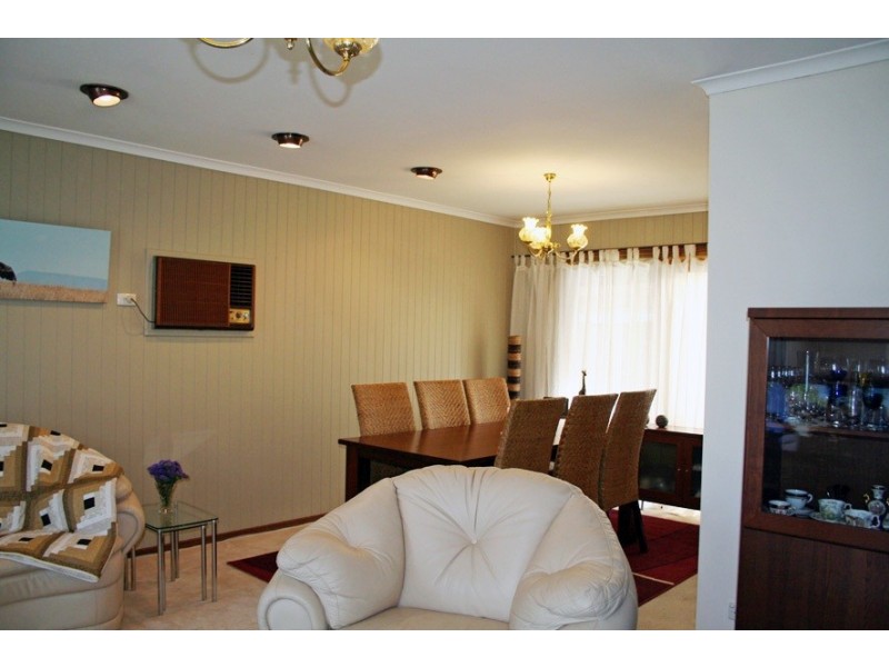 12 Strawbent Rise, Narre Warren VIC 3805