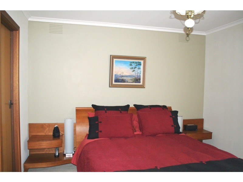 12 Strawbent Rise, Narre Warren VIC 3805