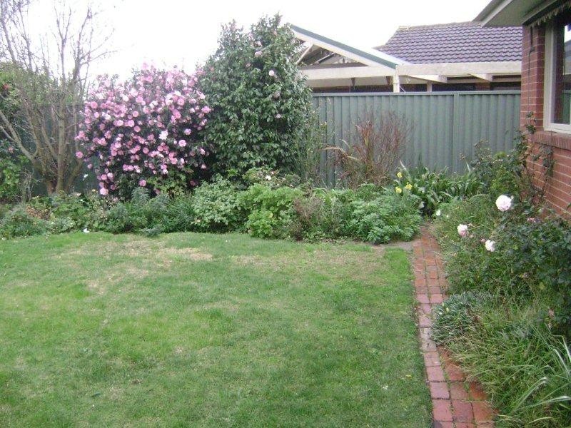 12 Strawbent Rise, Narre Warren VIC 3805