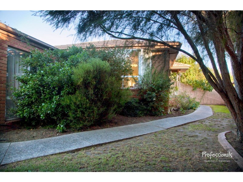 6 Dion Court, Narre Warren VIC 3805