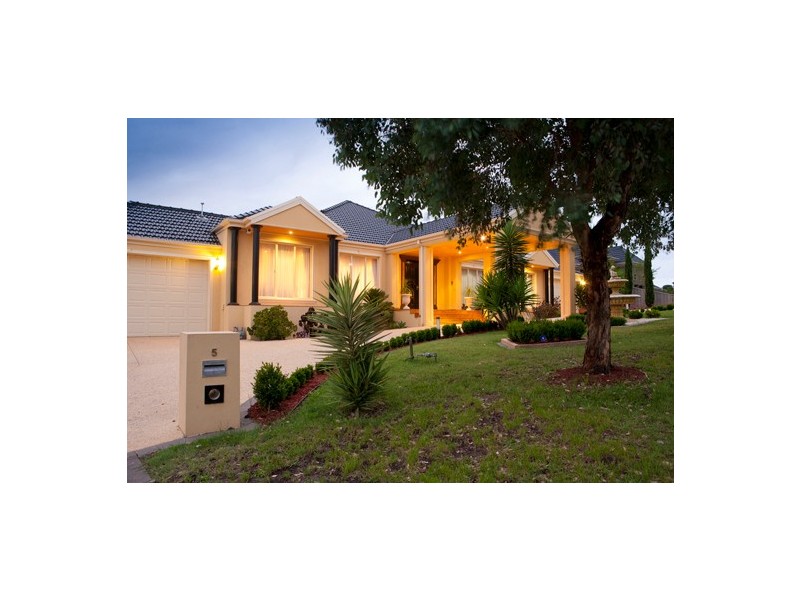 5 Hill Edge Court, Lysterfield South VIC 3156