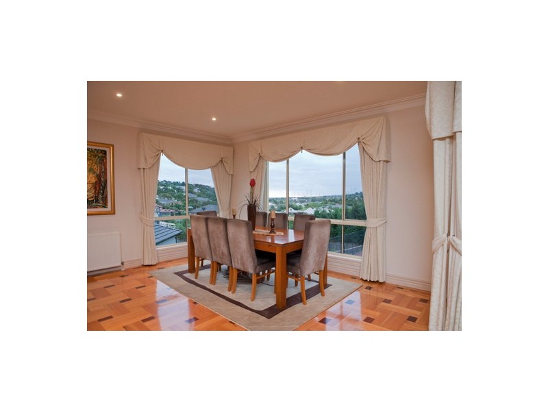 5 Hill Edge Court, Lysterfield South VIC 3156