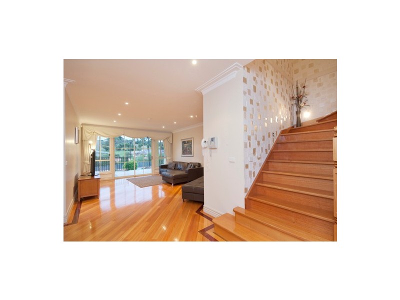 5 Hill Edge Court, Lysterfield South VIC 3156