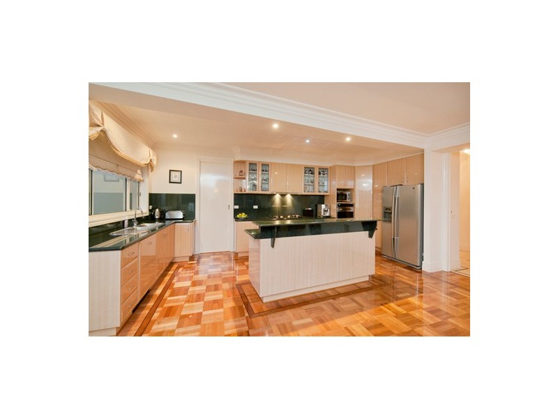 91 Crawley Road, Narre Warren North VIC 3804