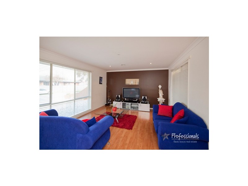 9 Gramar Way, Hampton Park VIC 3976