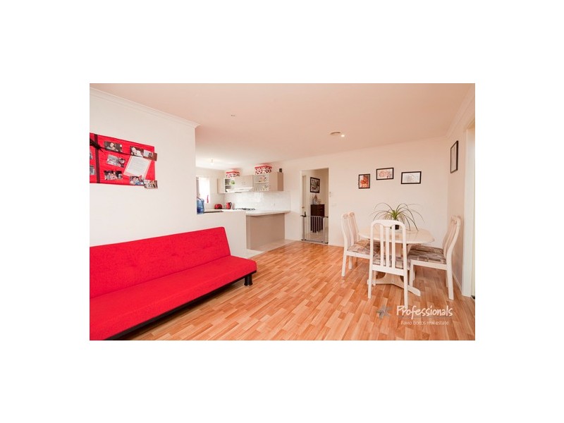 9 Gramar Way, Hampton Park VIC 3976