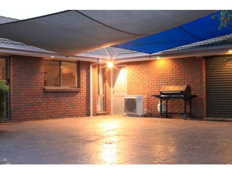 3 Chadbourn Place, Narre Warren South VIC 3805