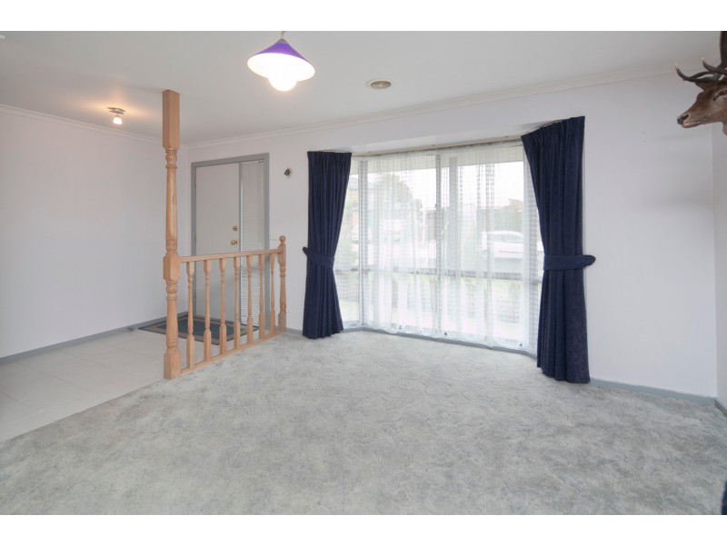 3 Chadbourn Place, Narre Warren South VIC 3805