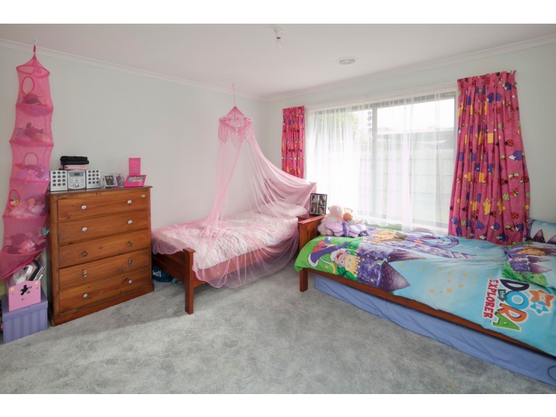 3 Chadbourn Place, Narre Warren South VIC 3805