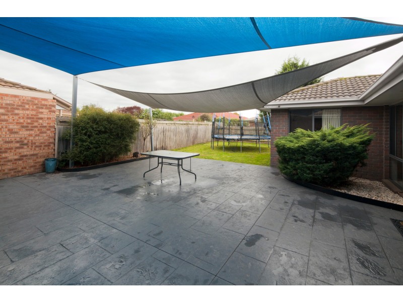 3 Chadbourn Place, Narre Warren South VIC 3805